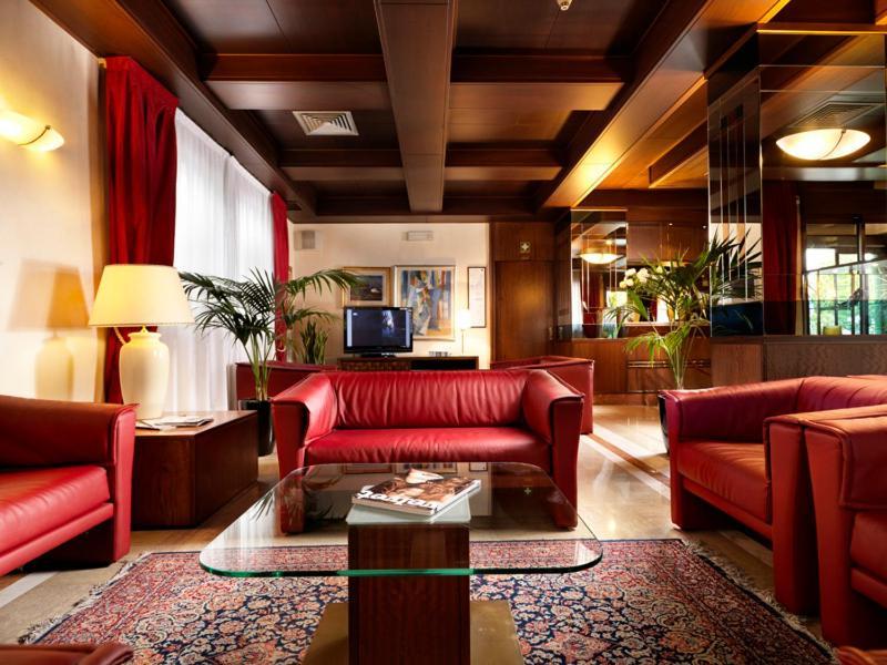Al Pino Hotel
